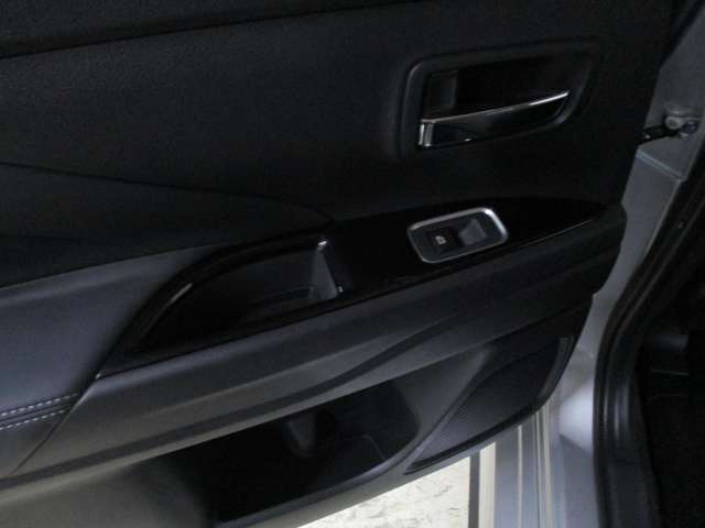 Mitsubishi Outlander PHEV 12