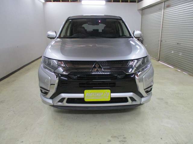 Mitsubishi Outlander PHEV 2