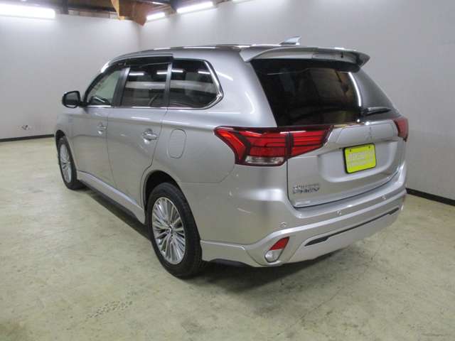 Mitsubishi Outlander PHEV 6