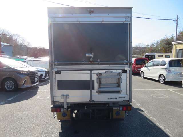 Mazda Bongo Truck 6