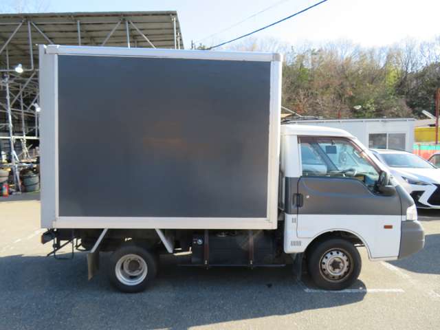 Mazda Bongo Truck 8