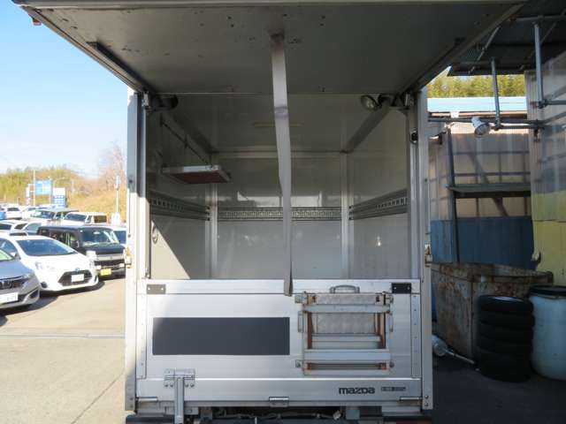 Mazda Bongo Truck 9