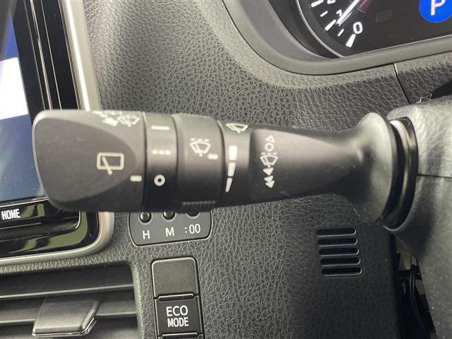 Toyota Esquire 9
