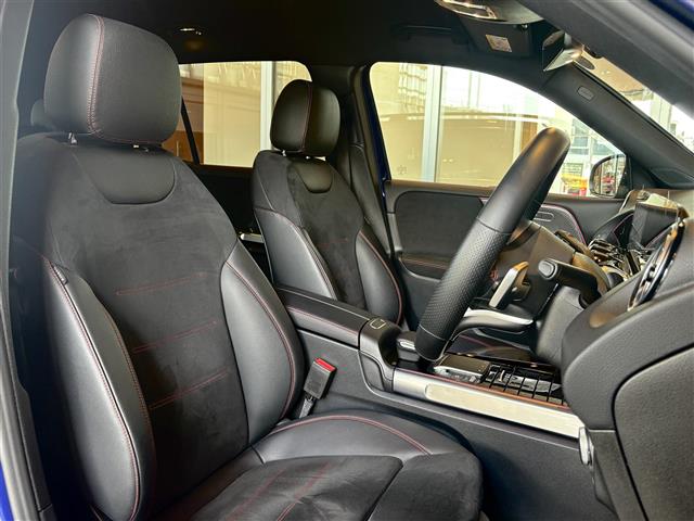 Mercedes-Benz GLB 8
