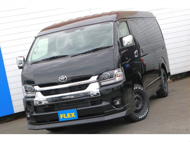Toyota Hiace 7