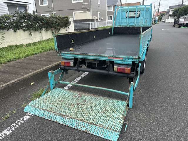 Hino Dutro 11
