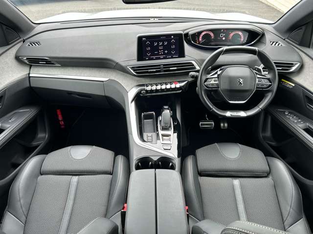 Peugeot 5008 12