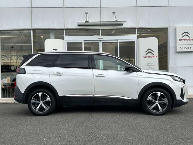 Peugeot 5008 8