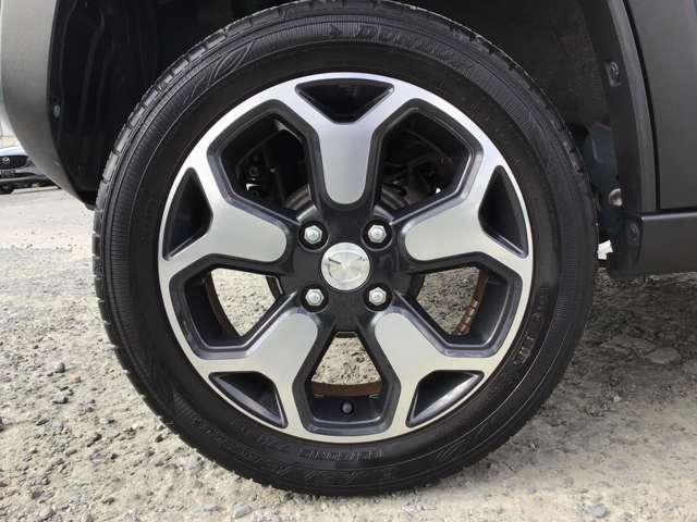 Mazda Flair Crossover 11
