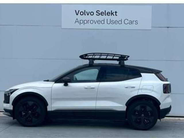Volvo EX30Cross Country 5