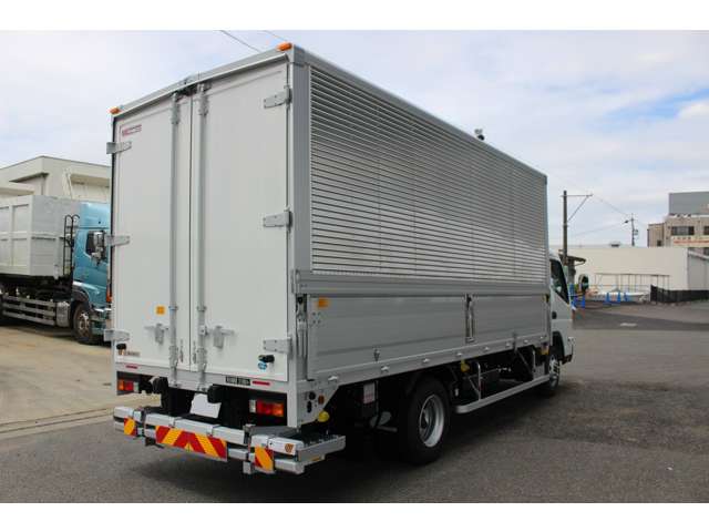 Mitsubishi Fuso Canter 6