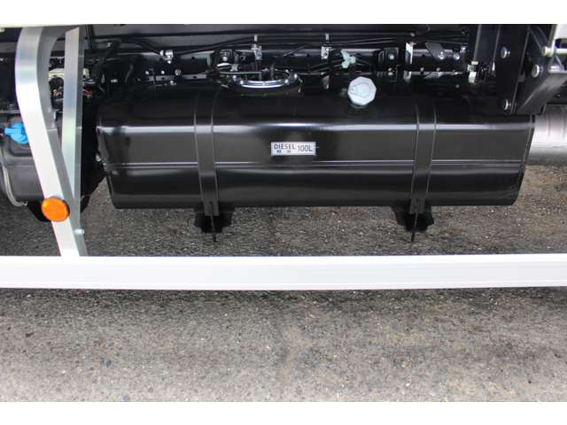 Mitsubishi Fuso Canter 10