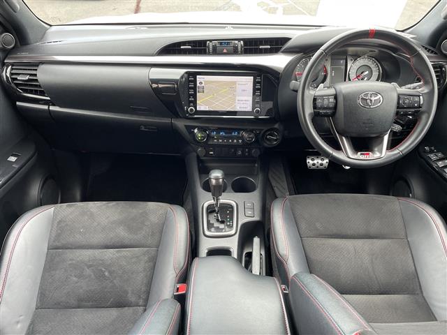 Toyota Hilux 3