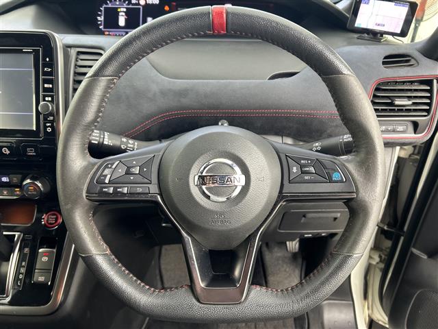 Nissan Serena 10