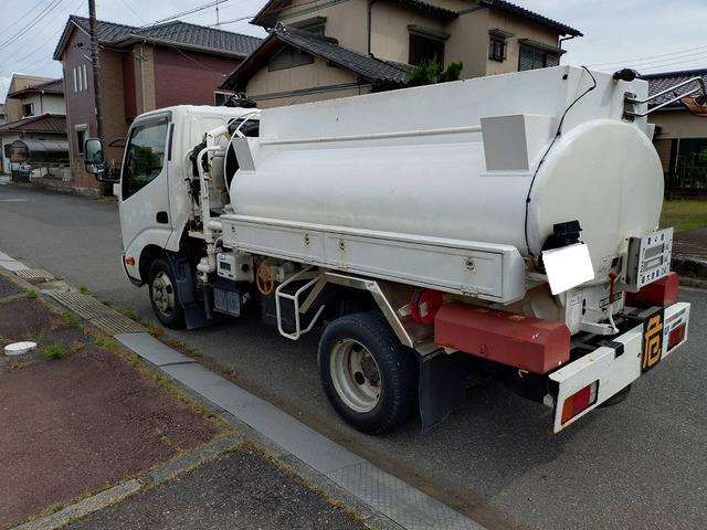 Hino Dutro 6