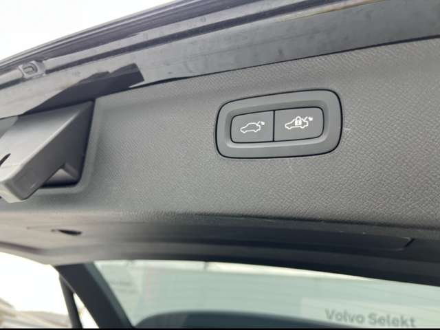 Volvo XC90 11
