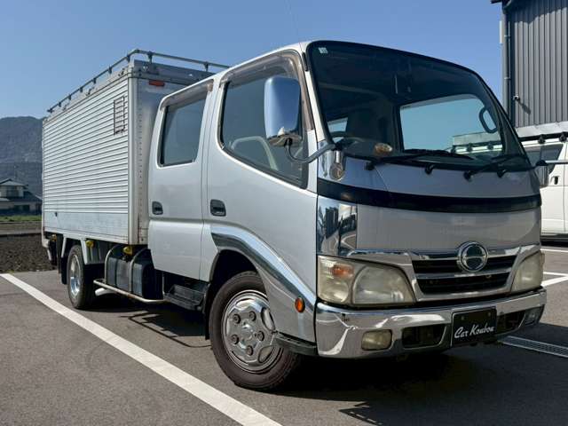 Hino Dutro 3