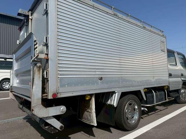 Hino Dutro 4