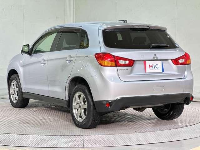 Mitsubishi RVR 8