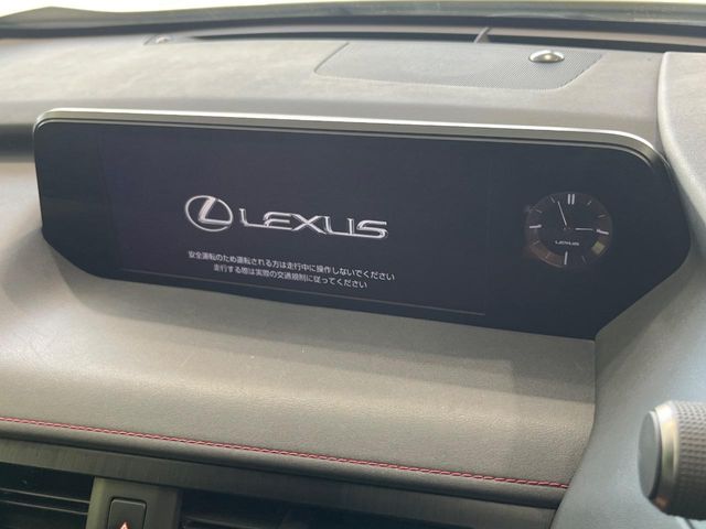 Lexus UX 4