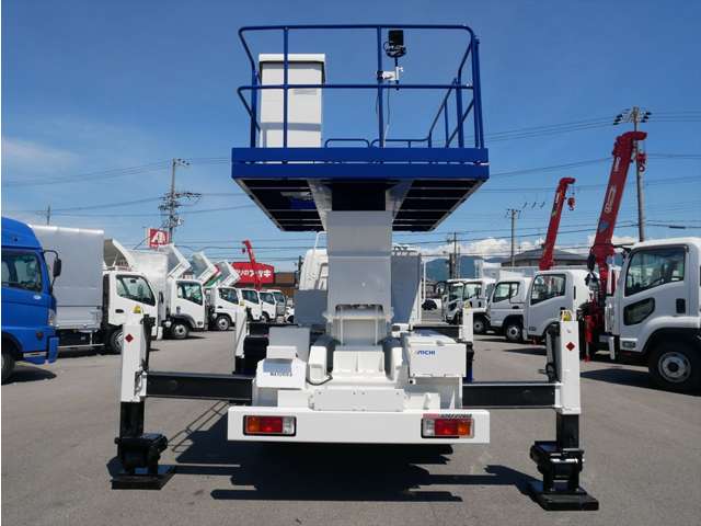 Hino Dutro 5