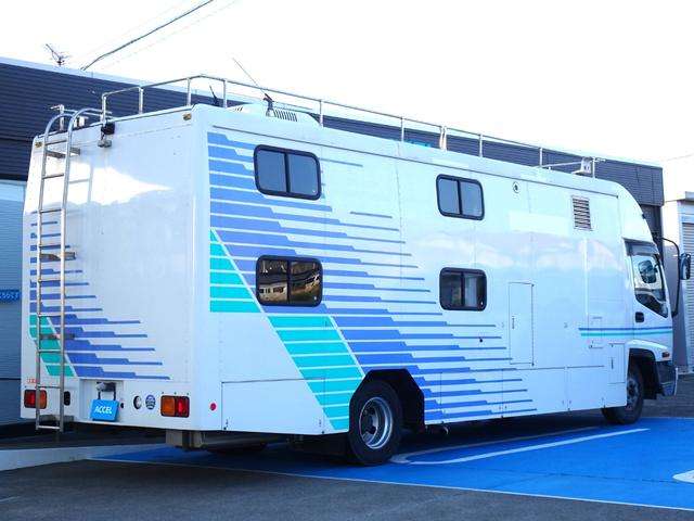 Isuzu Forward 9
