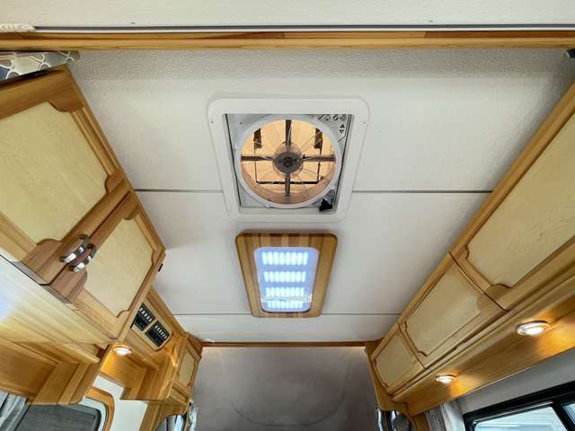 Mazda Bongo Truck 10