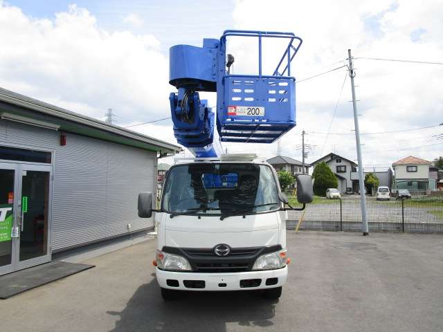 Hino Dutro 7