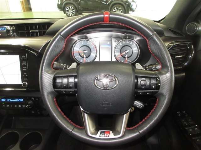 Toyota Hilux 9