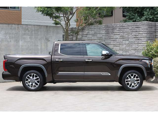 Toyota Tundra 8