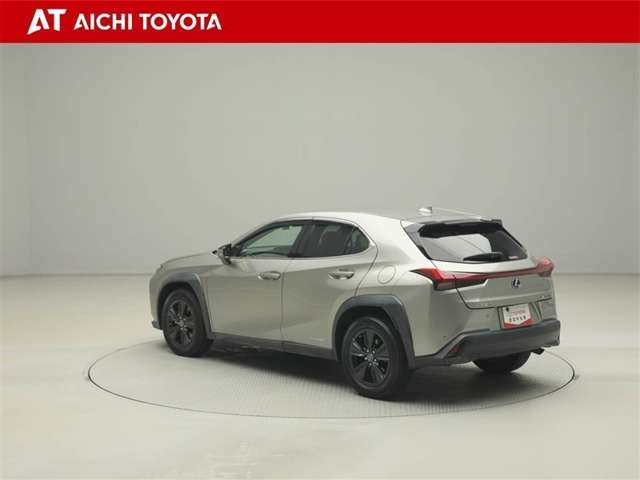 Lexus UX 4