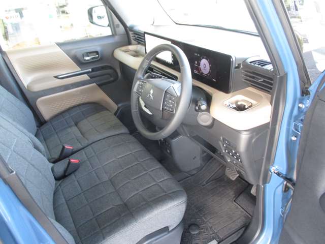 Mitsubishi Delica Mini 8