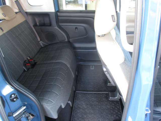 Mitsubishi Delica Mini 9