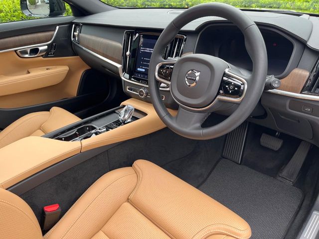 Volvo V90 Cross Country 12