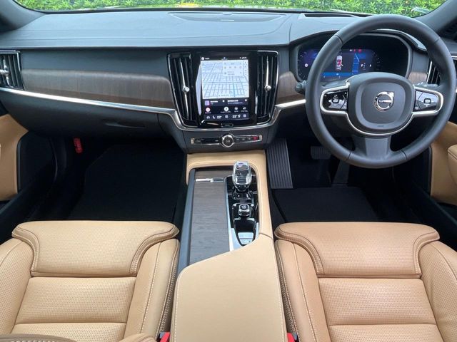 Volvo V90 Cross Country 2