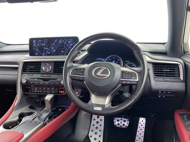 Lexus RX 9