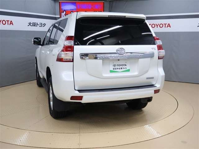 Toyota Land Cruiser Prado 6