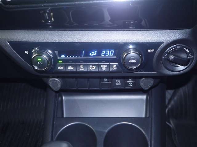 Toyota Hilux 12