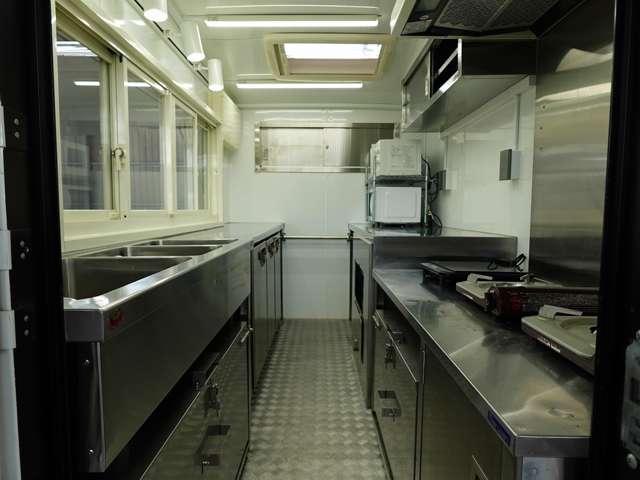 Mazda Bongo Truck 2