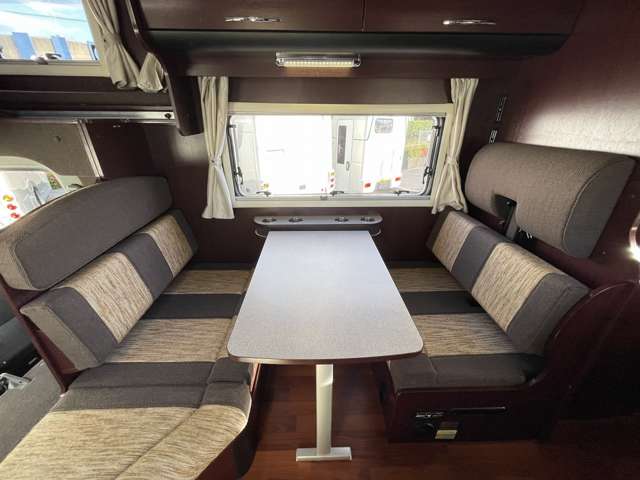 Toyota Camroad 4