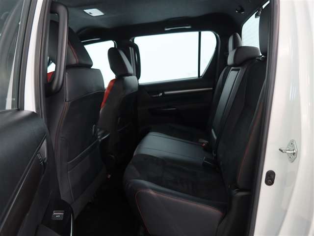 Toyota Hilux 12