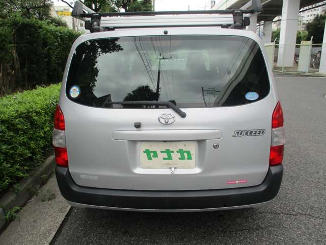 Toyota Succeed Van 8