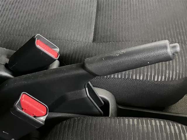 Toyota Pixis Van 11