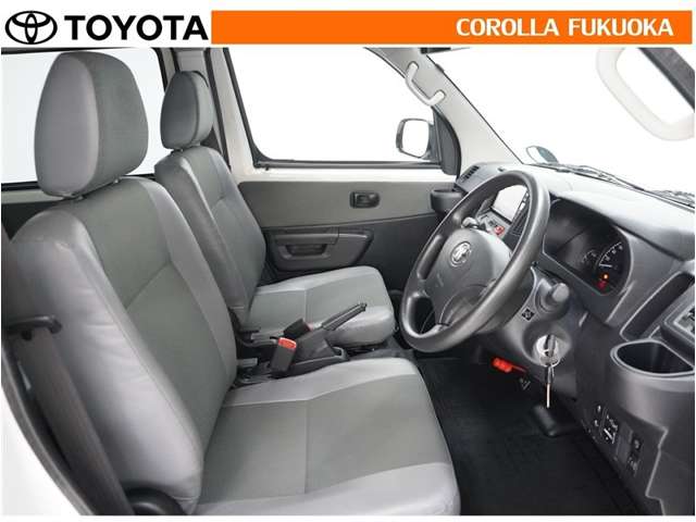 Toyota Town Ace Van 11