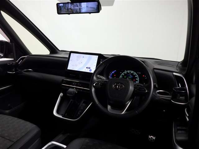 Toyota Voxy 8