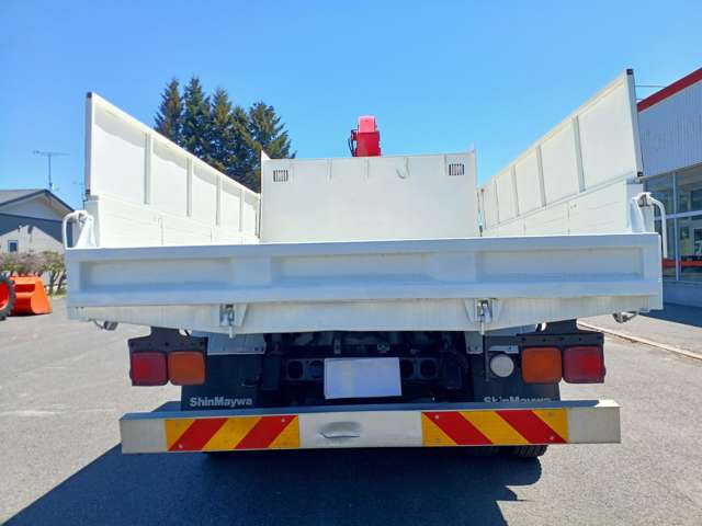 Isuzu Forward 11