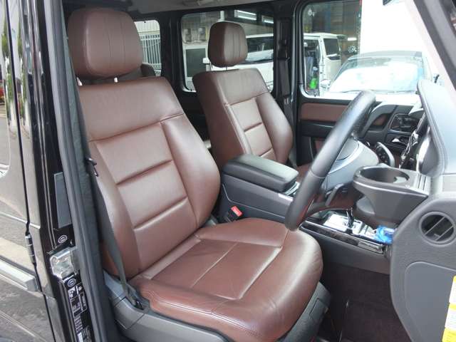 Mercedes-Benz G-Class 4