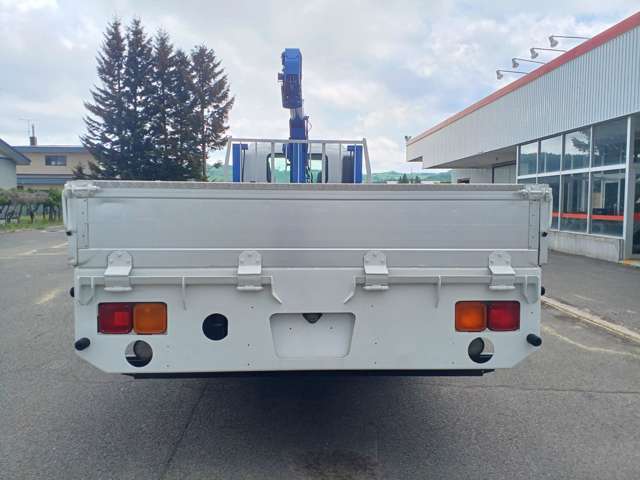 Isuzu Forward 8