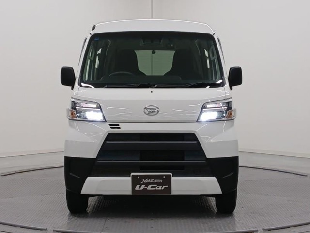 Daihatsu Hijet Cargo 2