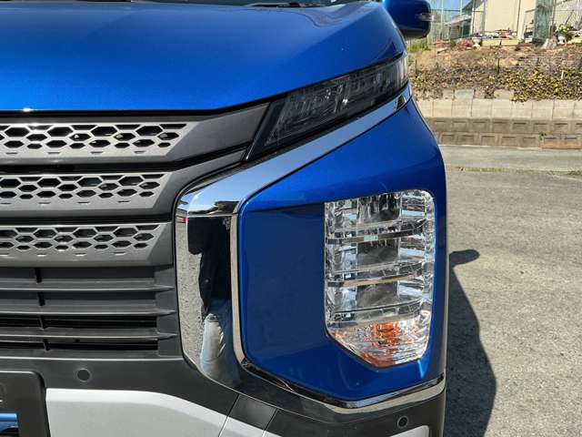 Mitsubishi eK X 12